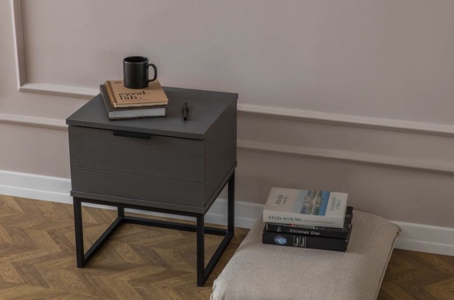 Carla Home Moon Komodin